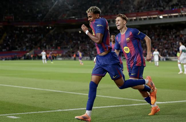 Yamal toả sáng trở lại hậu chia tay bạn gái